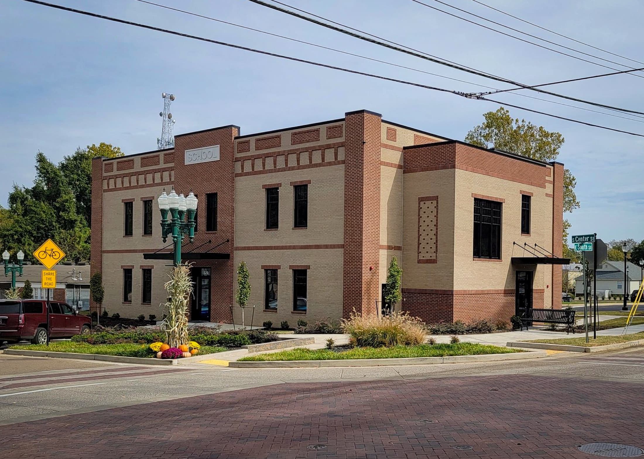 Mid-South Gifted Academy School of Innovation and Design exterior